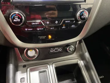 2021 Nissan Murano - image 20