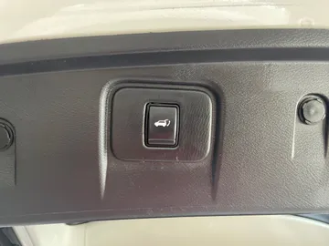 2021 Nissan Murano - image 22