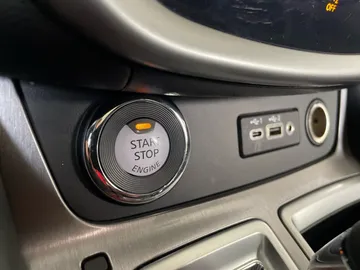 2021 Nissan Murano - image 26