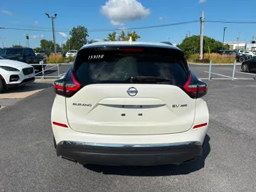 2021 Nissan Murano - image 6