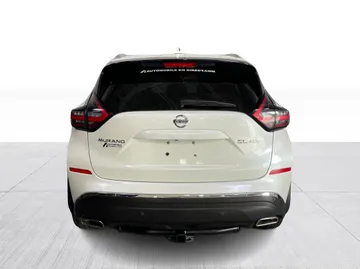 2021 Nissan Murano - image 13