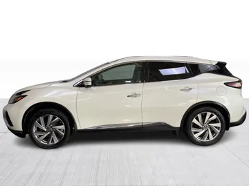 2021 Nissan Murano - image 11