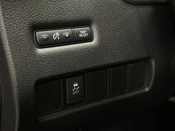 2018 Nissan Murano - image 26