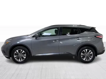 2018 Nissan Murano - image 10