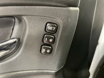 2018 Nissan Murano - image 19
