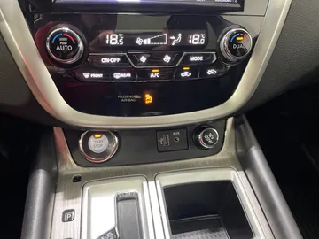 2018 Nissan Murano - image 23
