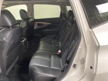 2018 Nissan Murano - image 16