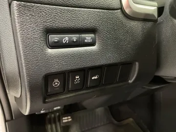 2018 Nissan Murano - image 31