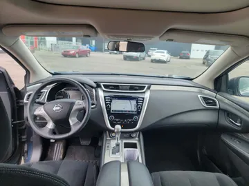 2018 Nissan Murano - image 7