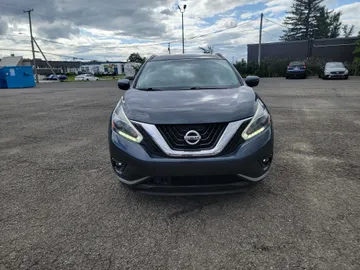 2018 Nissan Murano - image 2