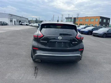 2019 Nissan Murano - image 6