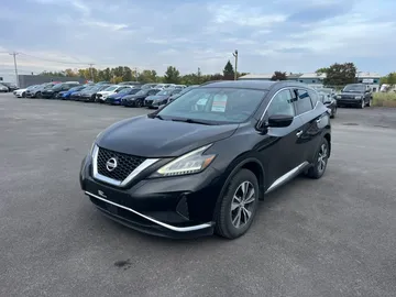 2019 Nissan Murano - image 3