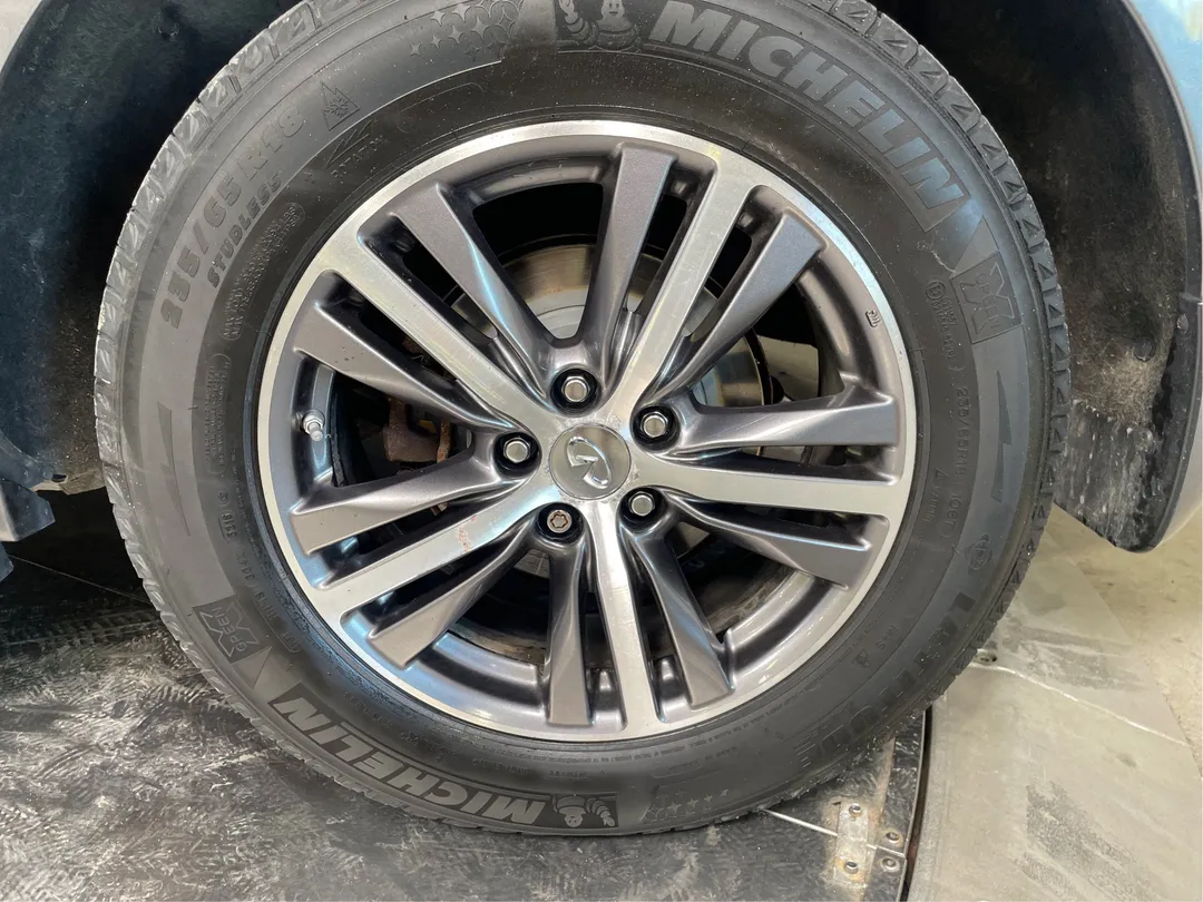 2017 INFINITI QX60 — photo 6