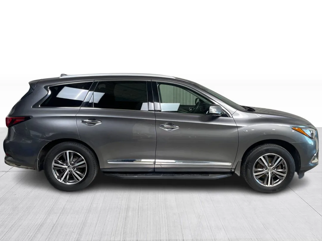 2017 INFINITI QX60 — photo 2