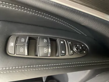 2017 INFINITI QX60 - image 27