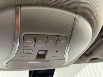 2017 INFINITI QX60 - image 16