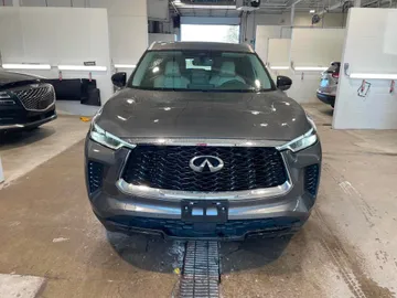 2024 INFINITI QX60 - image 2
