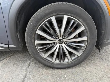 2023 INFINITI QX60 - image 7