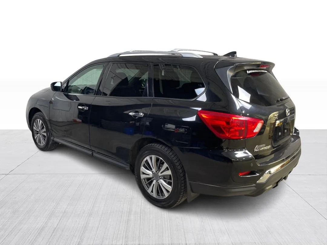 2020 Nissan Pathfinder SV Tech 4x4, photo 9