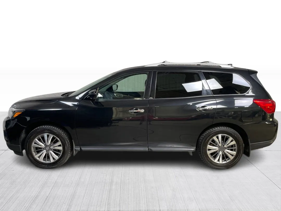 2020 Nissan Pathfinder — photo 8