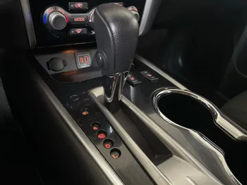 2020 Nissan Pathfinder - image 29