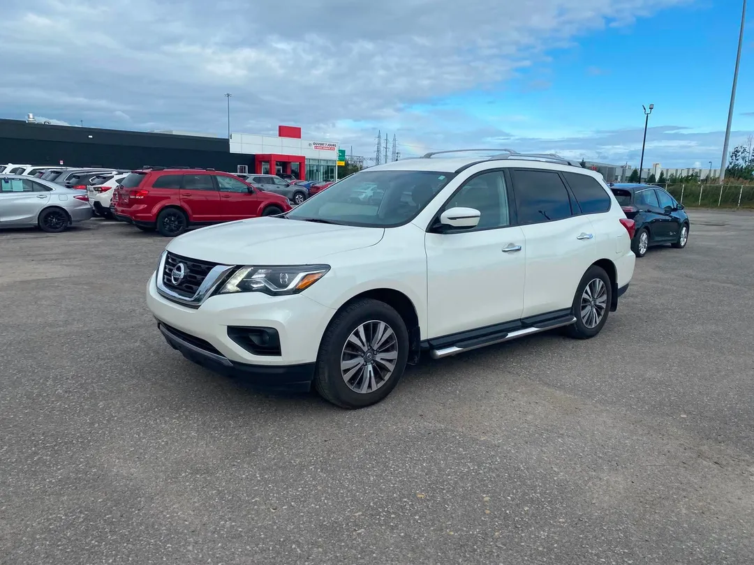 2020 Nissan Pathfinder — photo 3