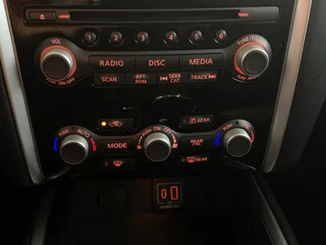 2020 Nissan Pathfinder - image 21