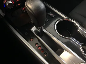 2020 Nissan Pathfinder - image 30