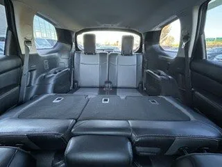 2020 Nissan Pathfinder - image 9