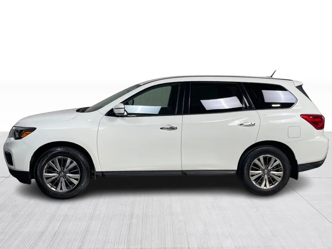 2018 Nissan Pathfinder — photo 8