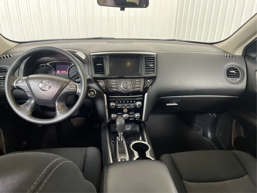 2018 Nissan Pathfinder — photo 4