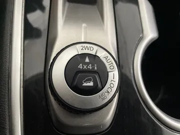 2018 Nissan Pathfinder - image 21