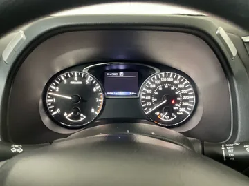 2018 Nissan Pathfinder - image 15