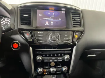 2018 Nissan Pathfinder - image 19
