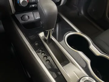 2018 Nissan Pathfinder - image 26