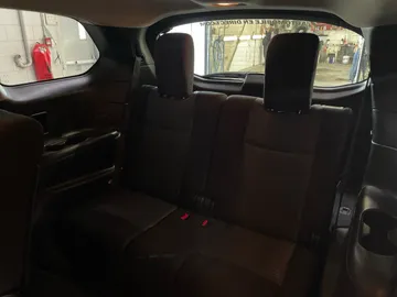 2018 Nissan Pathfinder - image 25