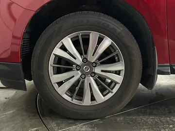 2018 Nissan Pathfinder - image 18