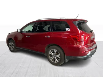 2018 Nissan Pathfinder - image 12