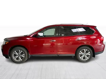 2018 Nissan Pathfinder - image 10