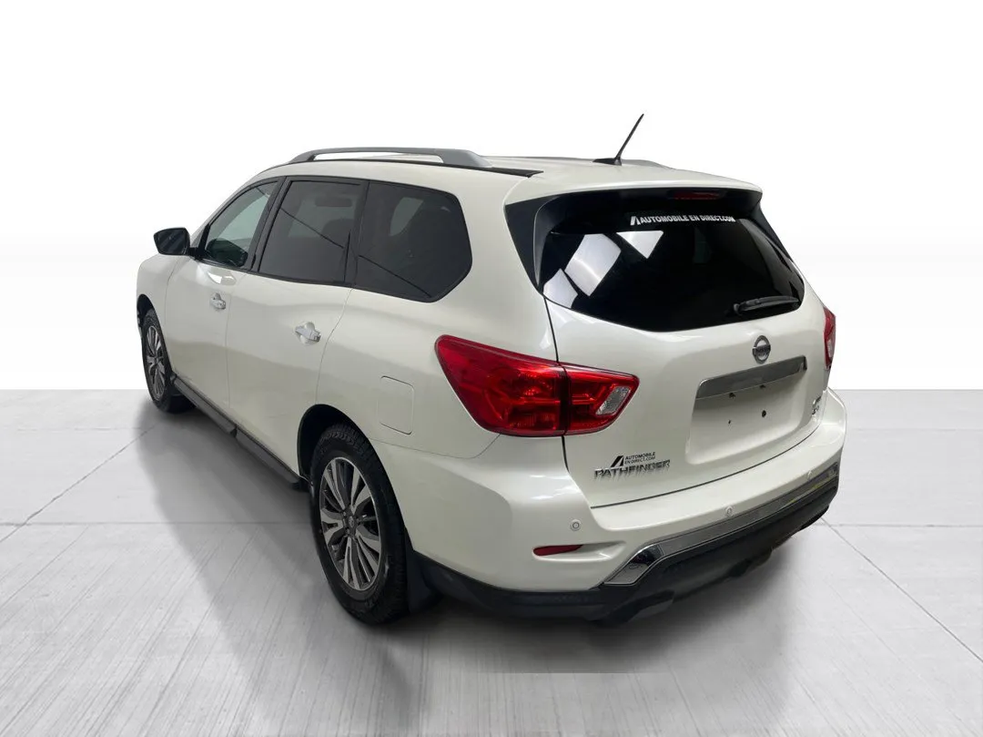 2018 Nissan Pathfinder S AWD, photo 9