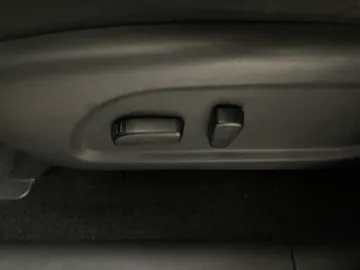 2018 Nissan Pathfinder - image 19