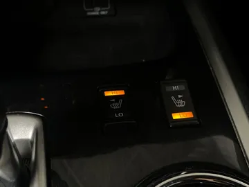 2018 Nissan Pathfinder - image 26