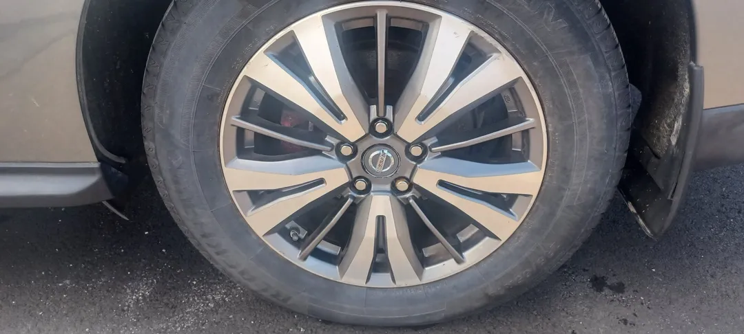 2018 Nissan Pathfinder — photo 5