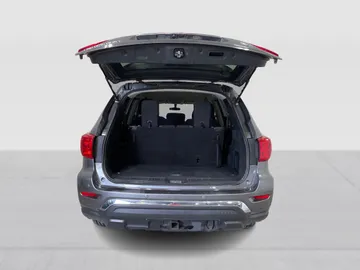 2019 Nissan Pathfinder - image 12
