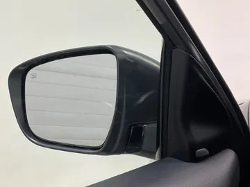 2019 Nissan Pathfinder - image 17
