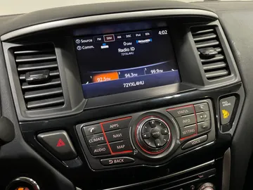 2019 Nissan Pathfinder - image 30