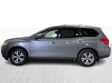2019 Nissan Pathfinder - image 6