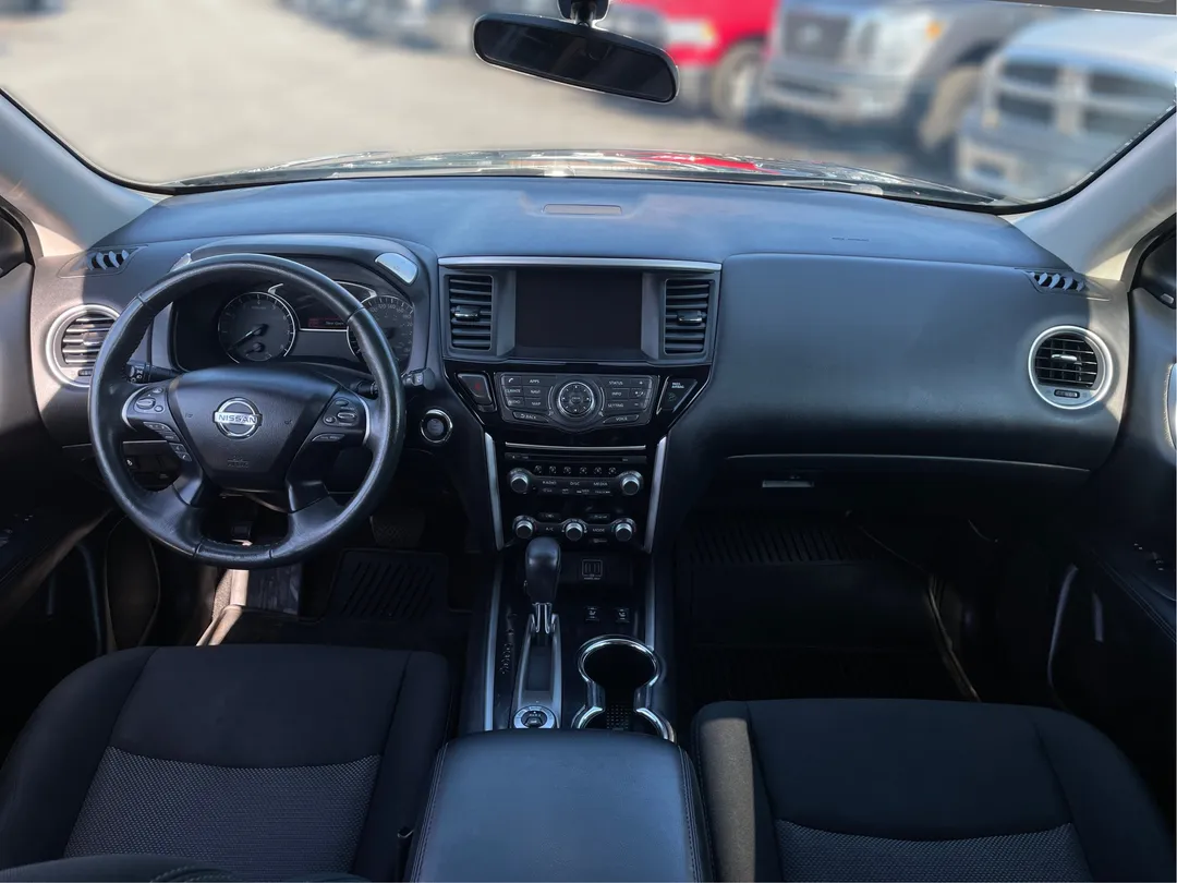 2018 Nissan Pathfinder — photo 4