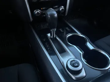2018 Nissan Pathfinder - image 27