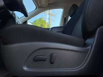 2018 Nissan Pathfinder - image 23